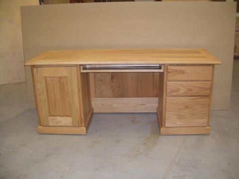 Oak Desk 001.jpg